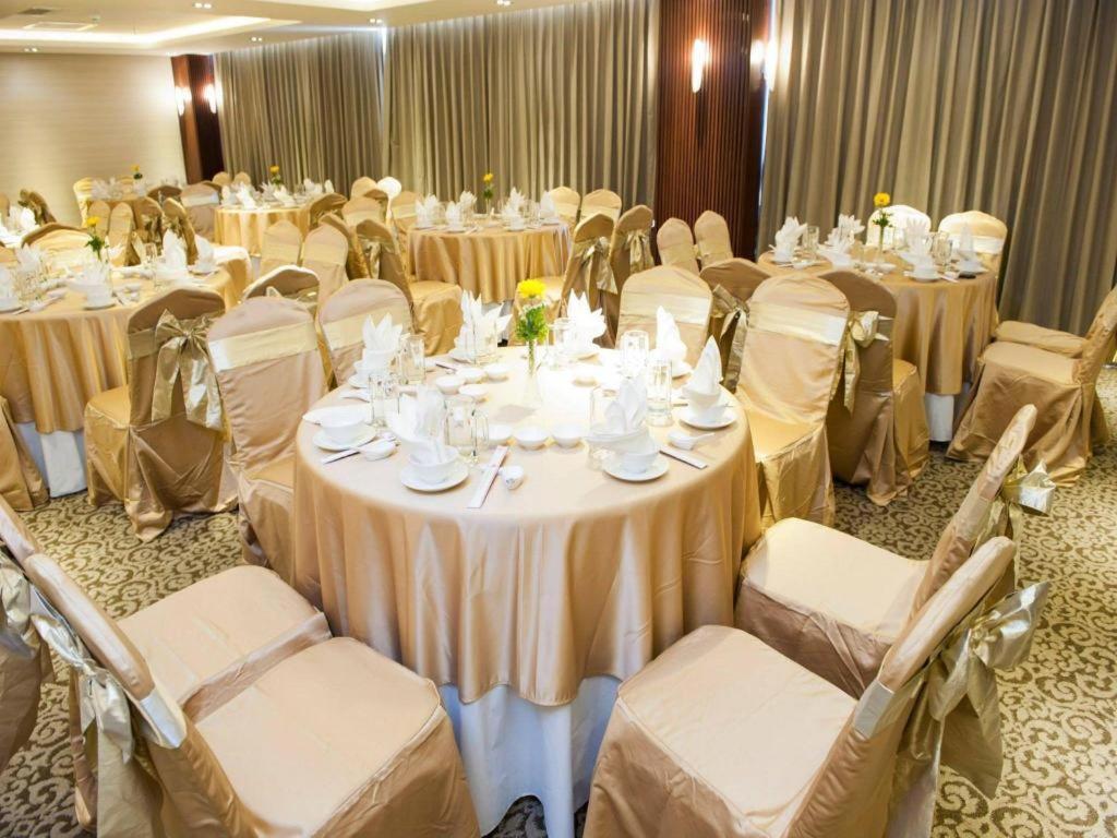 Iris Hotel Кантхо Экстерьер фото