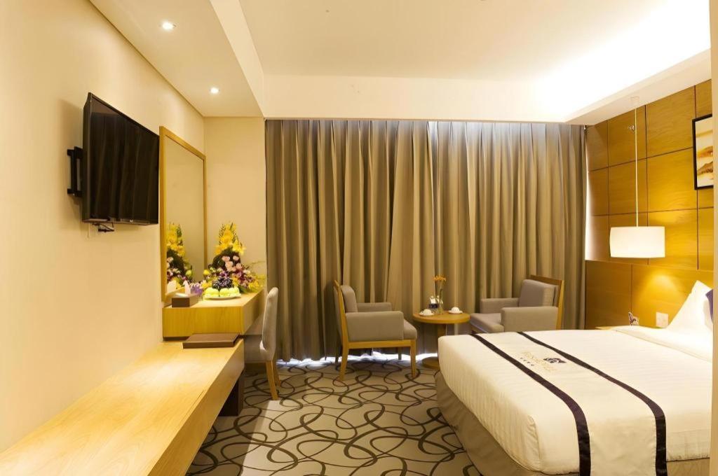 Iris Hotel Кантхо Экстерьер фото